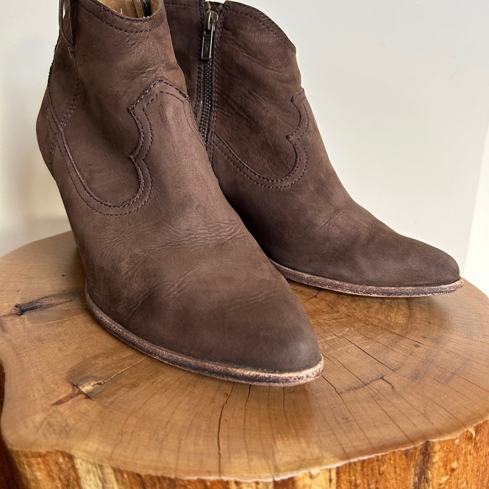 Frye Reina Brown Suede Western Ankle Bootie Size 10